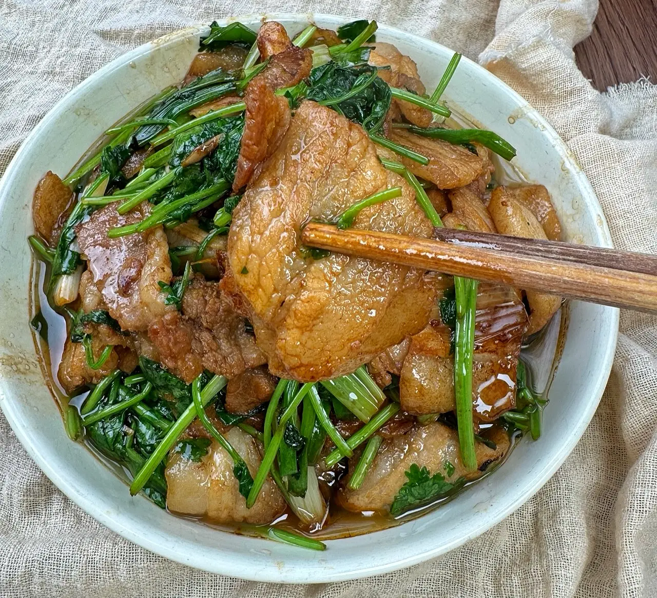 Cilantro stir fried pork belly